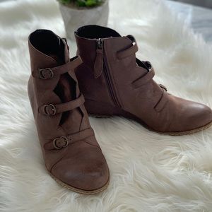 Wedge booties